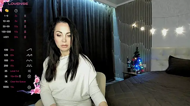 Snapshot of Monica_Weiss chatting on December 20, 4:10 pm Monica Weiss online show from December 20, 4:10 pm