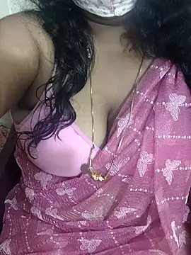 Snapshot of Rathi22 chatting on October 26, 10:37 am Rathi22 online show from October 26, 10:37 am