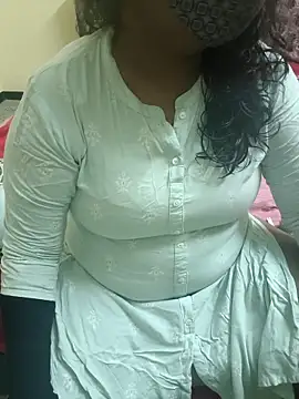 Snapshot of Rathi22 chatting on November 12, 3:21 am Rathi22 online show from November 12, 3:21 am