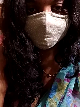 Snapshot of Rathi22 chatting on April 28, 2:43 pm Rathi22 online show from April 28, 2:43 pm