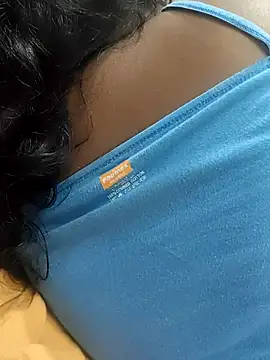 Snapshot of Rathi22 chatting on December 3, 3:22 pm Rathi22 online show from December 3, 3:22 pm