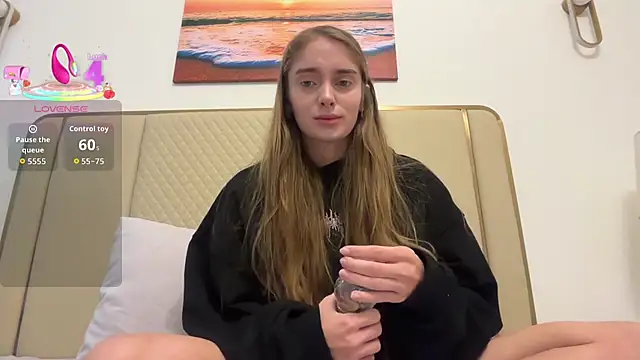 BabyMelie online show from February 5, 4:03 pm