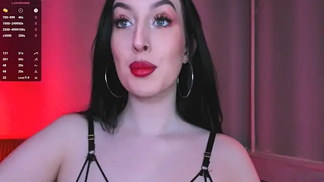 Miss Alice   online show from January 24, 3:00 am