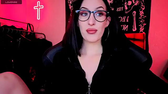 Snapshot of Miss_Alice__ chatting on May 31, 3:01 am Miss Alice online show from May 31, 3:01 am