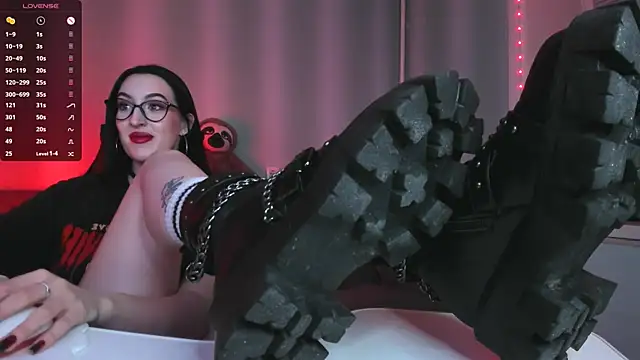 Miss Alice   online show from January 13, 5:23 am