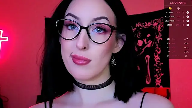 Miss Alice   online show from October 18, 12:34 am