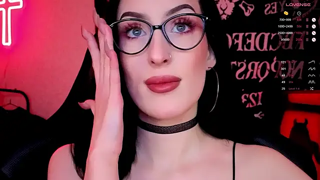 Miss Alice   online show from February 14, 2:12 am