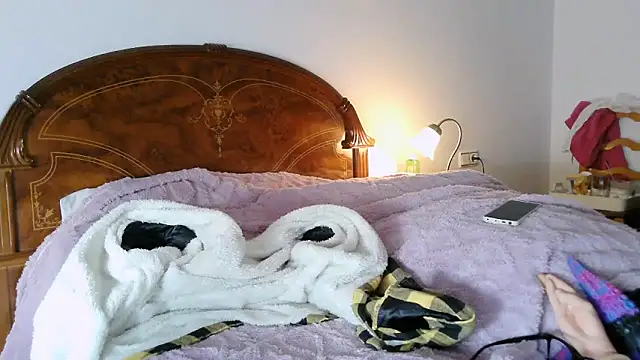 Snapshot of efecto22 chatting on November 12, 8:40 am efecto22 online show from November 12, 8:40 am