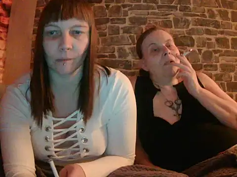 Sweet Phoenix online show from January 23, 6:35 pm