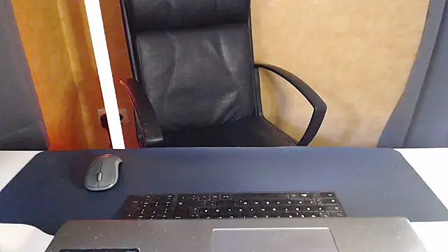 Snapshot of Sweet_Phoenix chatting on July 16, 8:44 am Sweet Phoenix online show from July 16, 8:44 am