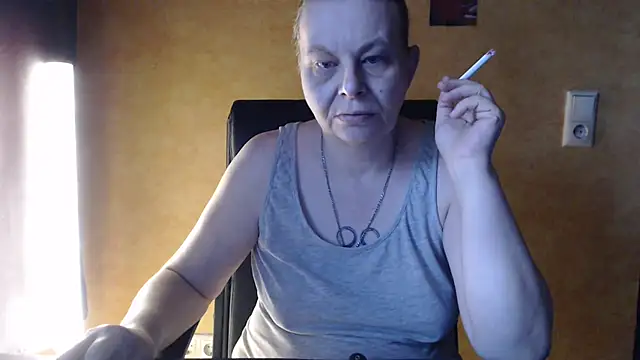 Sweet Phoenix online show from September 24, 4:52 am