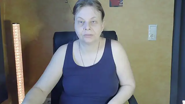 Sweet Phoenix online show from February 14, 8:25 am