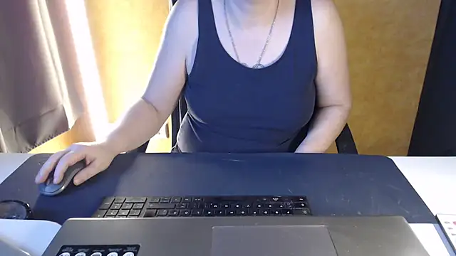 Sweet Phoenix online show from February 18, 6:44 am