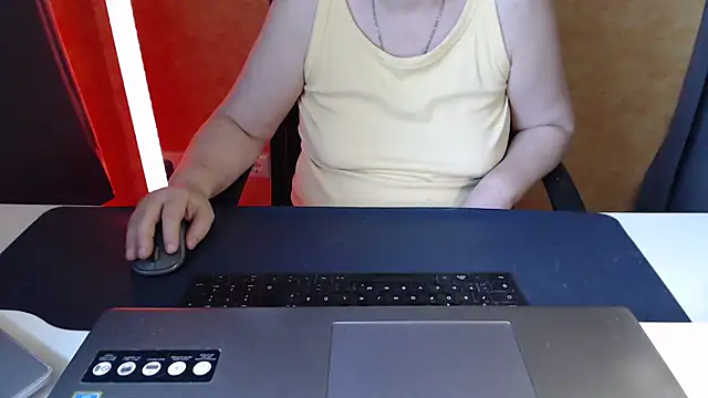 Snapshot of Sweet_Phoenix chatting on June 29, 7:48 am Sweet Phoenix online show from June 29, 7:48 am