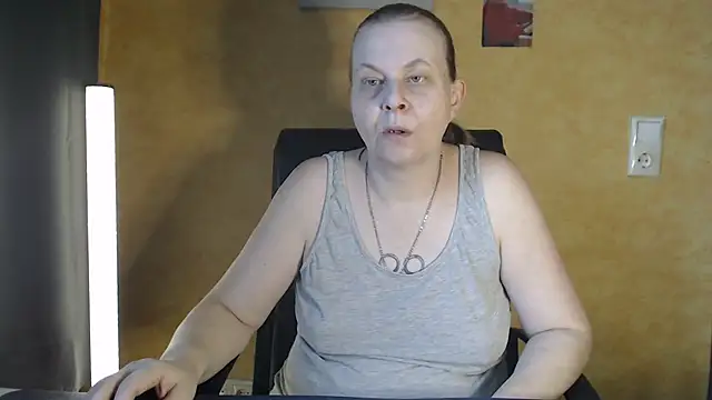 Sweet Phoenix online show from October 4, 7:21 am