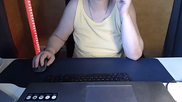 Sweet Phoenix online show from May 24, 7:30 am
