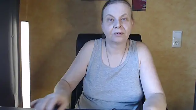 Sweet Phoenix online show from October 5, 1:02 pm