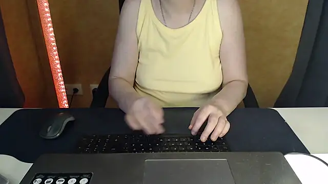 Sweet Phoenix online show from May 23, 11:42 am