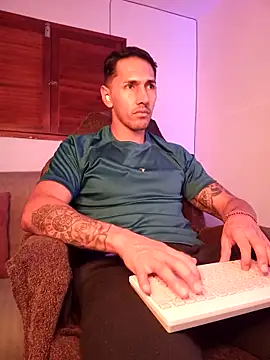 Joylopez fit online show from March 15, 5:31 pm