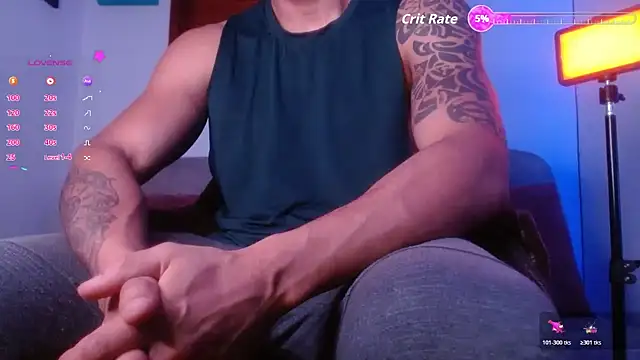 Joylopez fit online show from November 11, 2:12 pm