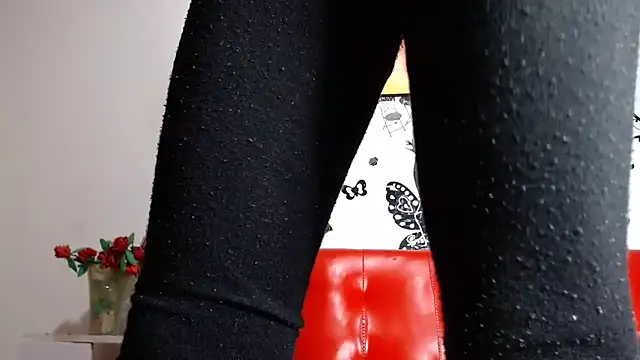 Snapshot of katysweet20 chatting on December 13, 11:11 pm katysweet20 online show from December 13, 11:11 pm