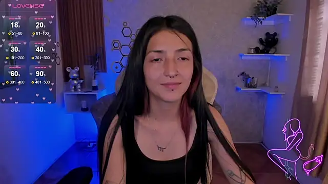 Snapshot of Chaos_Wild chatting on November 11, 8:47 pm Chaos Wild online show from November 11, 8:47 pm