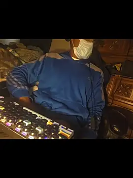 dominatingblacklove online show from December 17, 4:23 pm