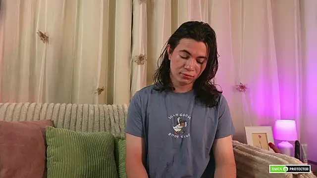 Snapshot of cute_erelis_ chatting on February 9, 3:48 am cute erelis online show from February 9, 3:48 am