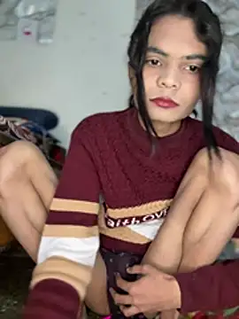 Enna Zarza  online show from January 17, 6:17 am