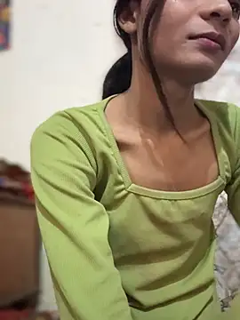 Snapshot of Enna_Zarza_ chatting on May 9, 6:28 am Enna Zarza online show from May 9, 6:28 am