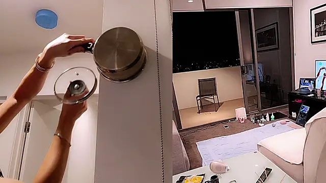 sunshine sissy online show from December 30, 9:27 am