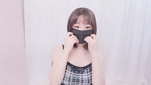 Snapshot of rosepink77 chatting on February 14, 5:14 pm rosepink77 online show from February 14, 5:14 pm