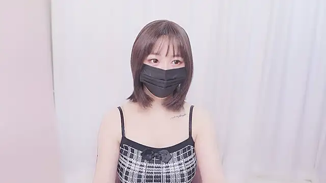 Snapshot of rosepink77 chatting on February 14, 2:12 pm rosepink77 online show from February 14, 2:12 pm