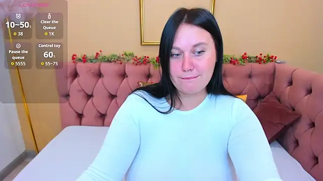 Snapshot of GloriaBates chatting on December 3, 12:55 am GloriaBates online show from December 3, 12:55 am