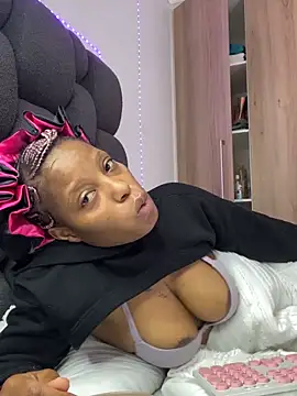 Thando04 online show from November 16, 1:05 pm