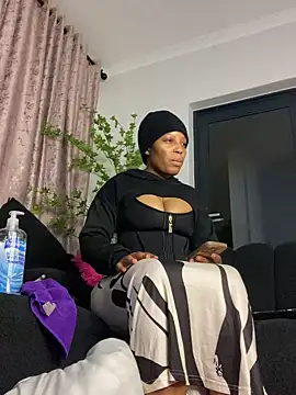 Thando04 online show from December 21, 7:48 pm