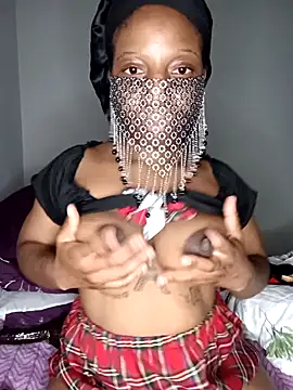 Thando04 online show from February 5, 11:50 pm