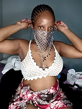 Thando04 online show from February 8, 1:22 am