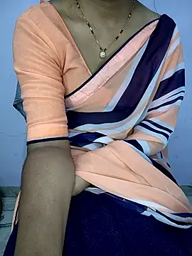 Snapshot of lovelygirl4567 chatting on June 12, 5:54 pm lovelygirl4567 online show from June 12, 5:54 pm