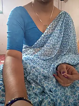 lovelygirl4567 online show from April 15, 5:02 am