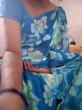 lovelygirl4567 online show from April 13, 5:33 am