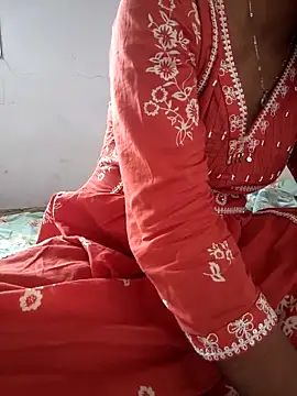 lovelygirl4567 online show from April 30, 5:03 am