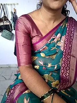 lovelygirl4567 online show from December 23, 6:02 am