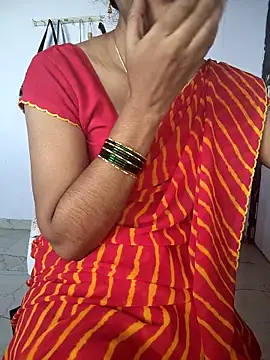 lovelygirl4567 online show from December 18, 5:34 am