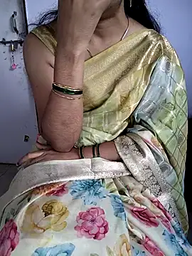 lovelygirl4567 online show from February 3, 6:33 am