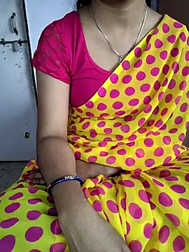 lovelygirl4567 online show from February 17, 5:38 am