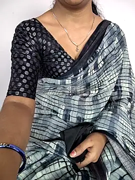 lovelygirl4567 online show from March 7, 7:48 am