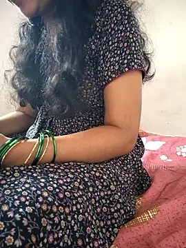 lovelygirl4567 online show from April 3, 7:26 am