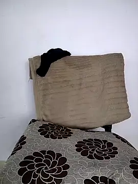 lovelygirl4567 online show from April 1, 6:37 am