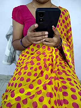 lovelygirl4567 online show from February 26, 5:18 am